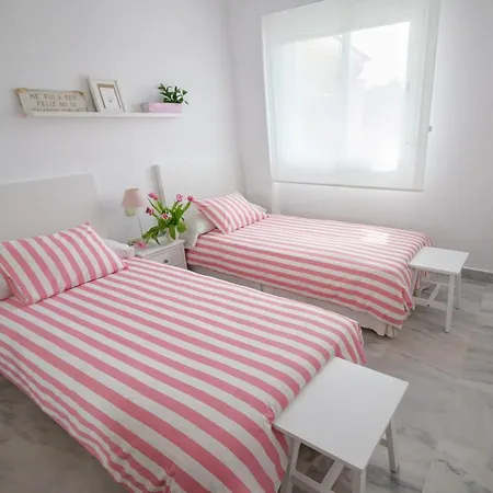 La Dama De Noche - Puerto Banus * Marbella