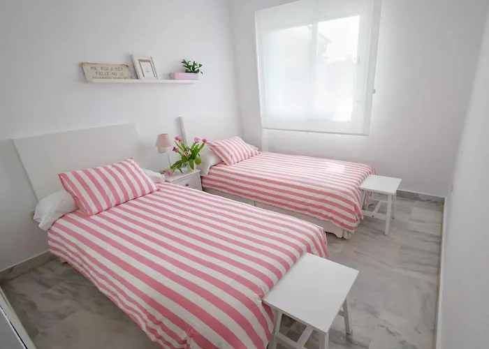 La Dama De Noche - Puerto Banus * Marbella