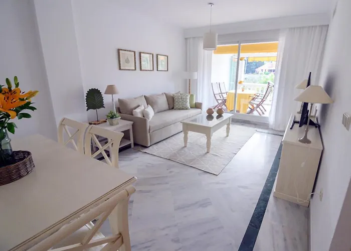 La Dama De Noche - Puerto Banus Apartment